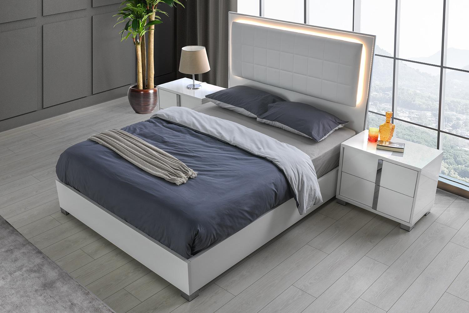 Giulia Bedroom Collection in Gloss White - Image 8