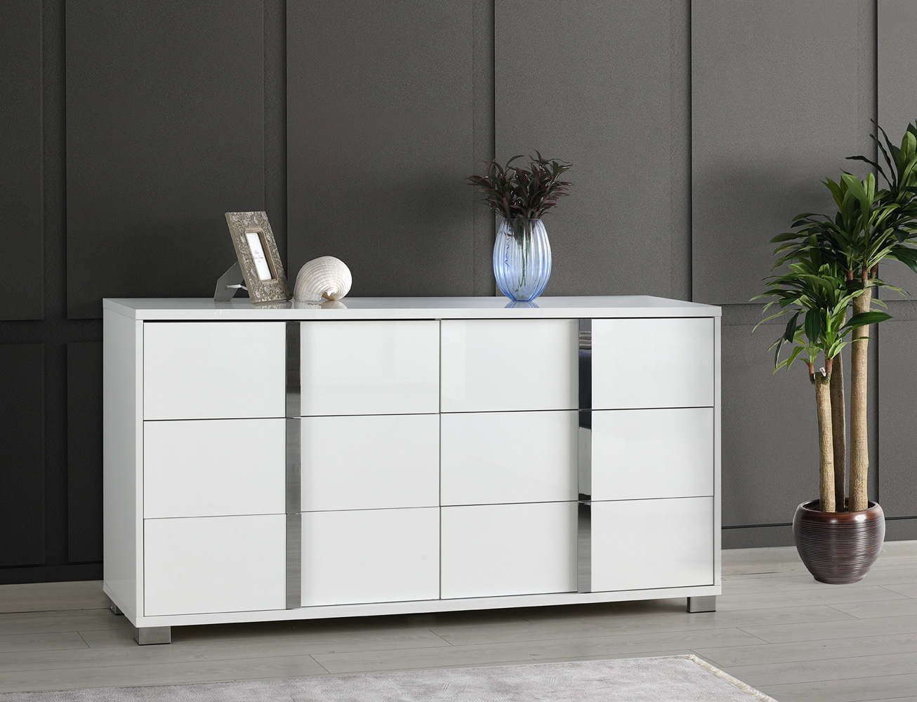 Giulia Bedroom Collection in Gloss White - Image 14