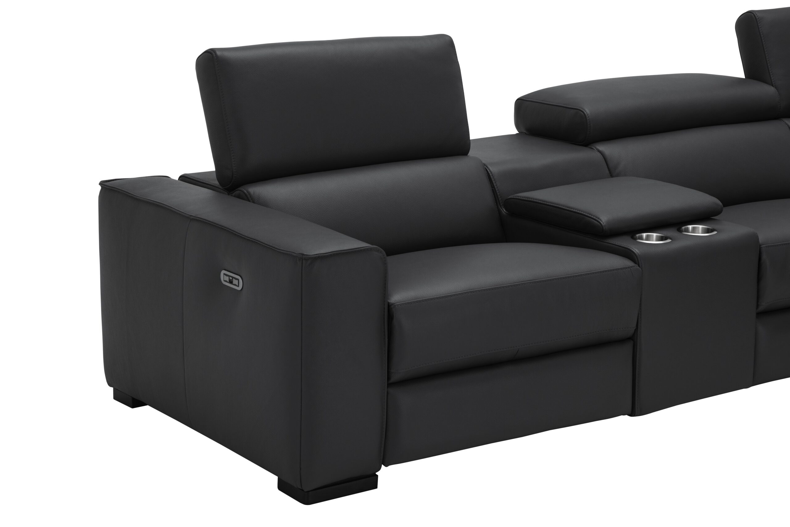 Picasso 6Pc Motion Sectional In Black - Image 4