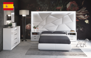 Majesty Bedroom w/light and Carmen Cases
