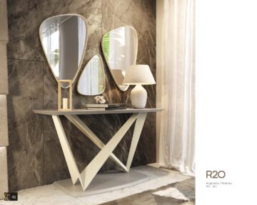 R20 Console Table