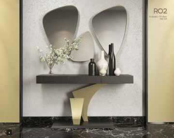 R02 Console Table