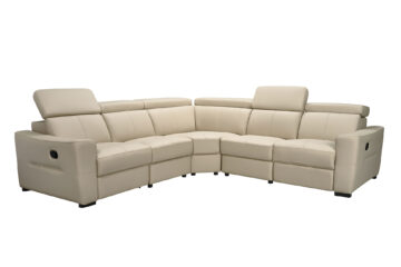 6021 Cream Sectional w/ manual recliners