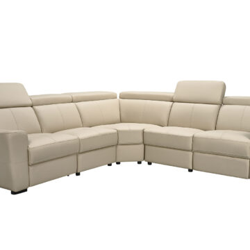 6021 Cream Sectional w/ manual recliners